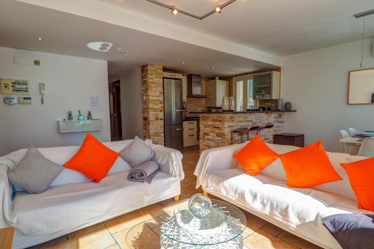 La Marina Sea Front By Hello Homes Σίτζες Εξωτερικό φωτογραφία